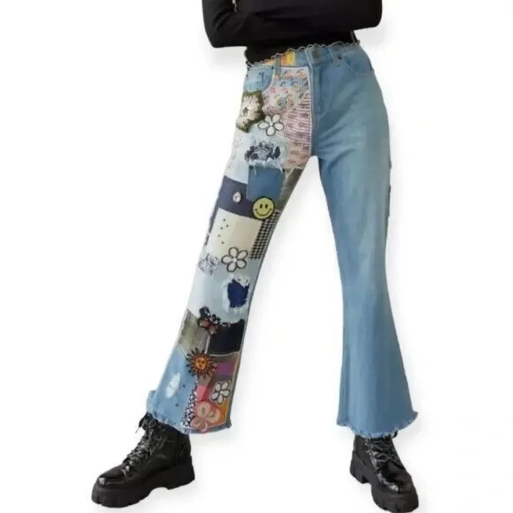 BDG Urban‎ Outfitters High Rise Flare Jeans Women 26 Art Patch Boho Hippie 70s